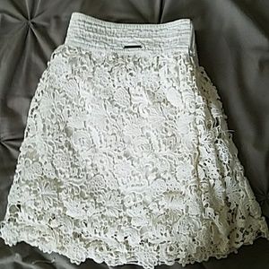 Abercrombie and Fitch Women's lace skirt